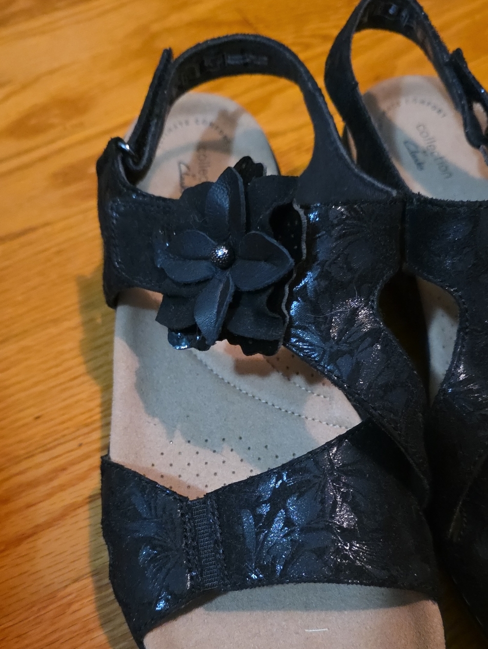 Clarks Black Floral Applique Comfort Sandals - Picture 2 of 6